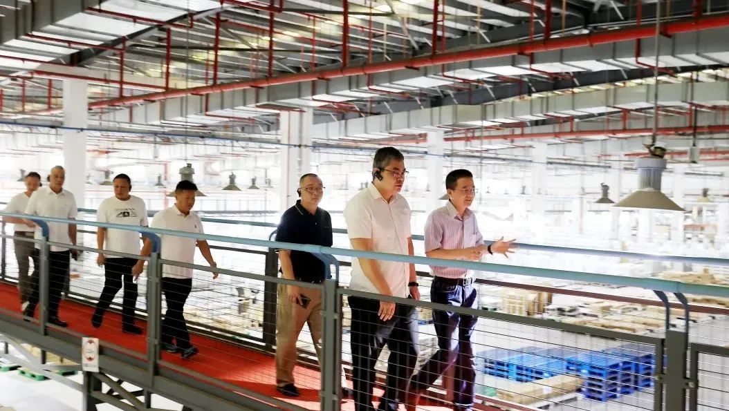 粤桂协作 于福坚深入广东省高端定制家具头部企业面对面推介点对点对接(图2)